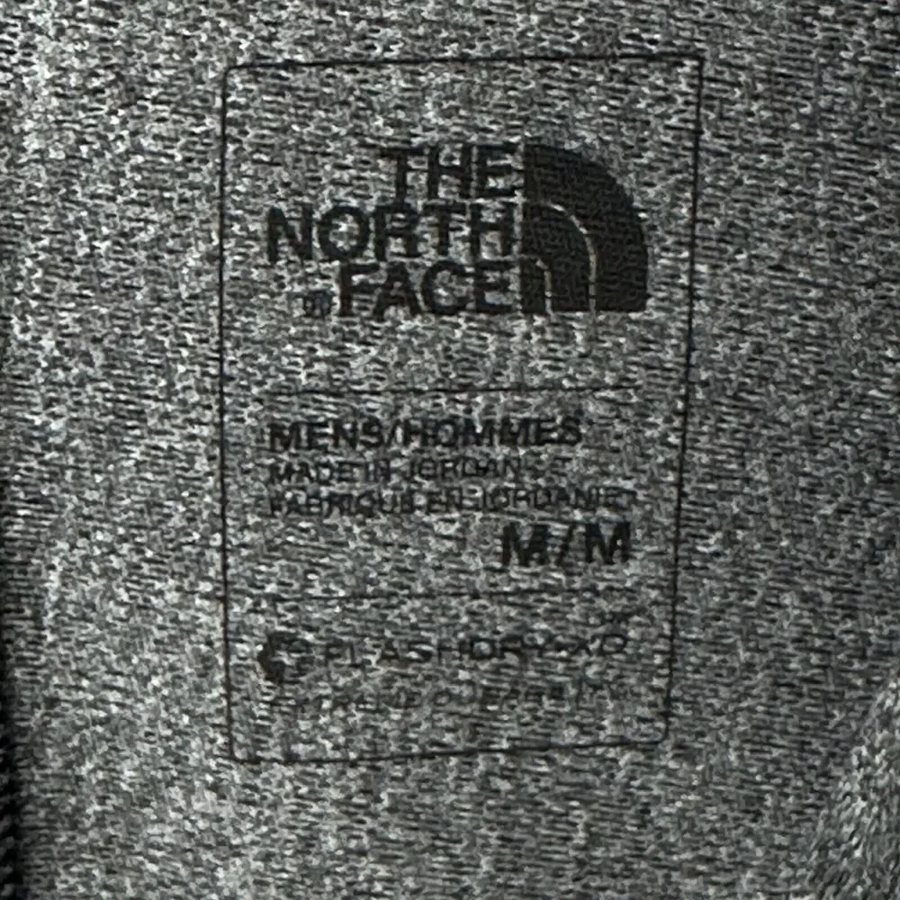 The North Face 1/4 Zip Pullover Men's‎ Medium Grey Mock Neck Lightweight Running